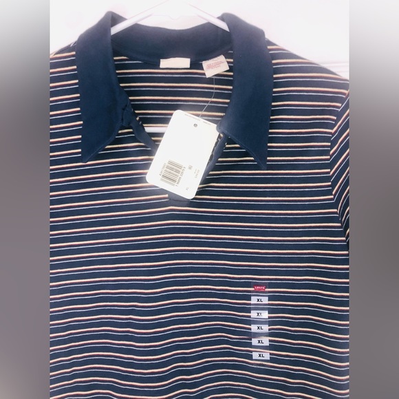 Levi’s cropped polo T-shirt (XL) - Picture 4 of 10